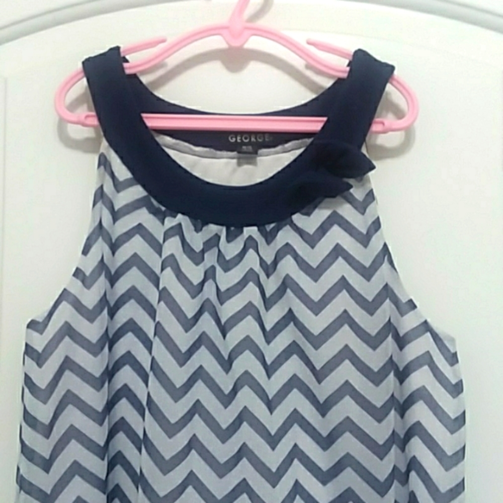 *5/$20* Chevron Pattern Tank Top - Picture 2 of 9